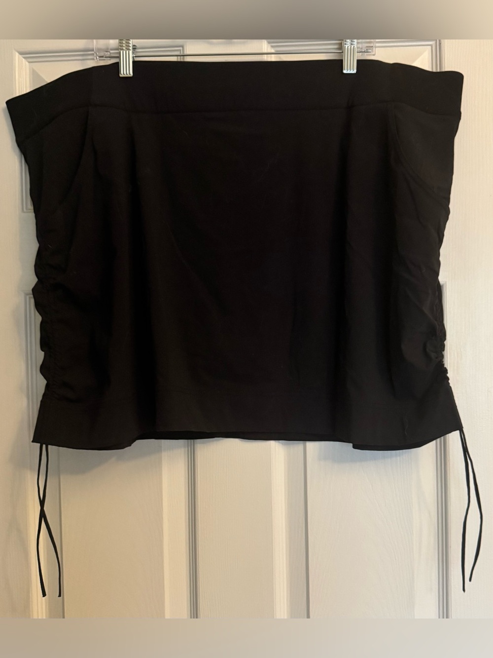 Set of Columbia Skorts Black and Blue with side rushing